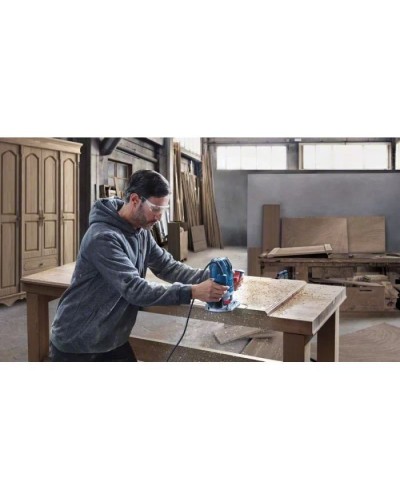 Фрезер Bosch GOF 130 (0.601.6B7.000)