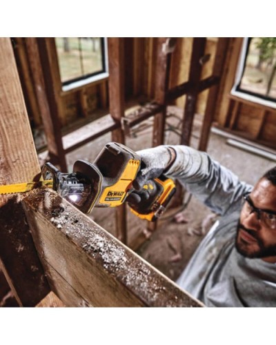 Шабельна пила DeWALT 18В XR Li-lon, 0 – 2800 хід/хв, 1.43 кг, TSTAK (без АКБ та ЗП) (DCS369NT)