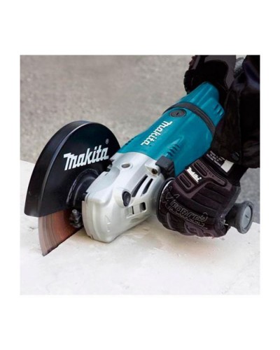 Шліфувальна машина Makita GA7020
