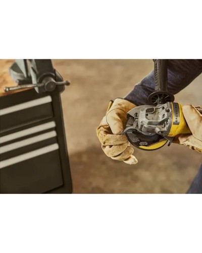 Шліфувальна машина Stanley FatMax, Li-Ion 18V, 9000 об/хв, d=125 мм, 2.66кг (без АКБ та ЗП) (SFMCG700B)