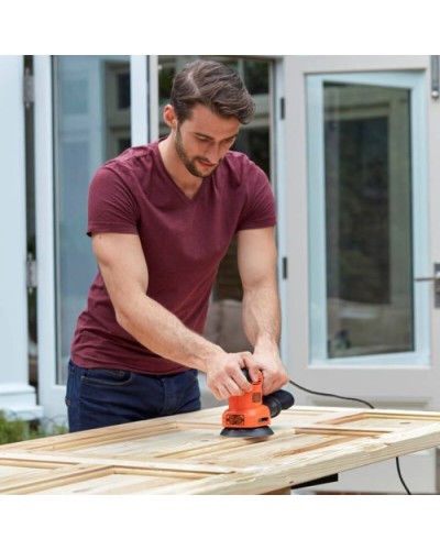 Шліфувальна машина Black&Decker 200 Вт, 8000-13000 об/хв, вага 1.58 кг (BEW200)