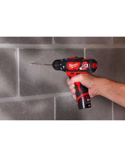 Шуруповерт Milwaukee M12 BPD-202C, 2x2Ah, кейс (4933441940)