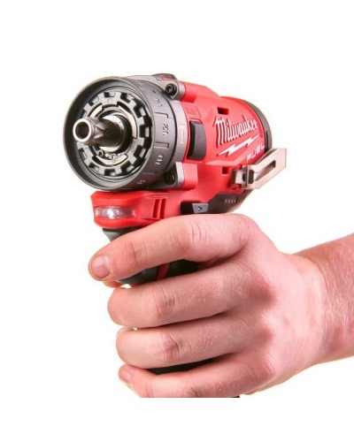 Шуруповерт Milwaukee M12 FPDXKIT-202X, 44Нм, 2x2Аг, 2 насадки, кейс (4933464138)