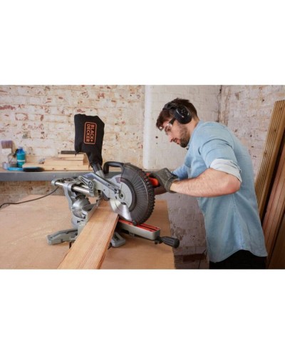 Торцювальна пила Black&Decker 1600 Вт, диск 216х30 мм, 4800 об/хв, XPS, вага 12 кг (BES700)