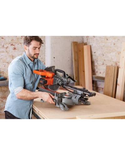 Торцювальна пила Black&Decker 1600 Вт, диск 216х30 мм, 4800 об/хв, XPS, вага 12 кг (BES700)