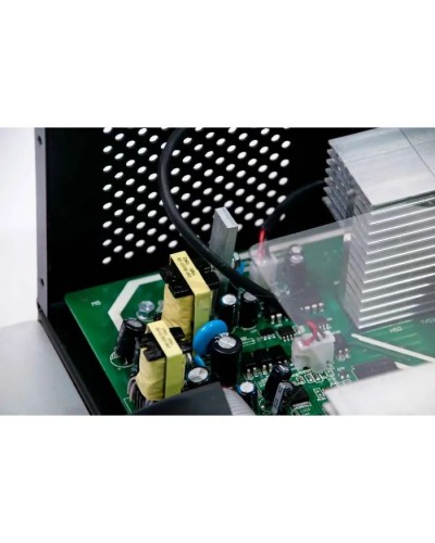 Сонячний інвертор Must PV18-3224VPM, 3200W, 24V (PV18-3224VPM)